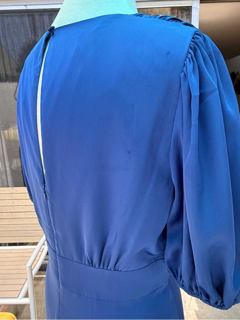 Alexia Admor Royal Blue V-Neck Midi Dress - Picture 13 of 15